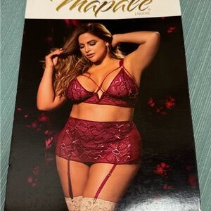 Mapale Women's Burgundy Lace Bra Set